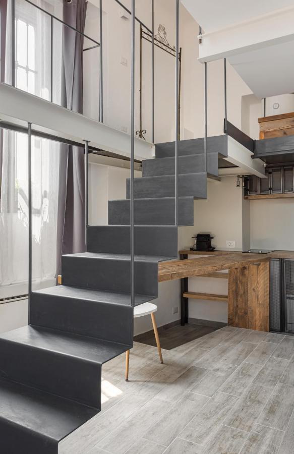 Lofty Loft - Chiese Apartment Milan Bagian luar foto