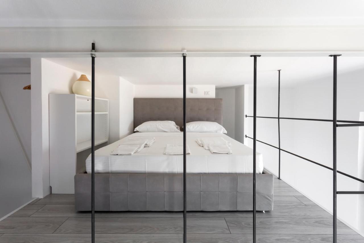 Lofty Loft - Chiese Apartment Milan Bagian luar foto