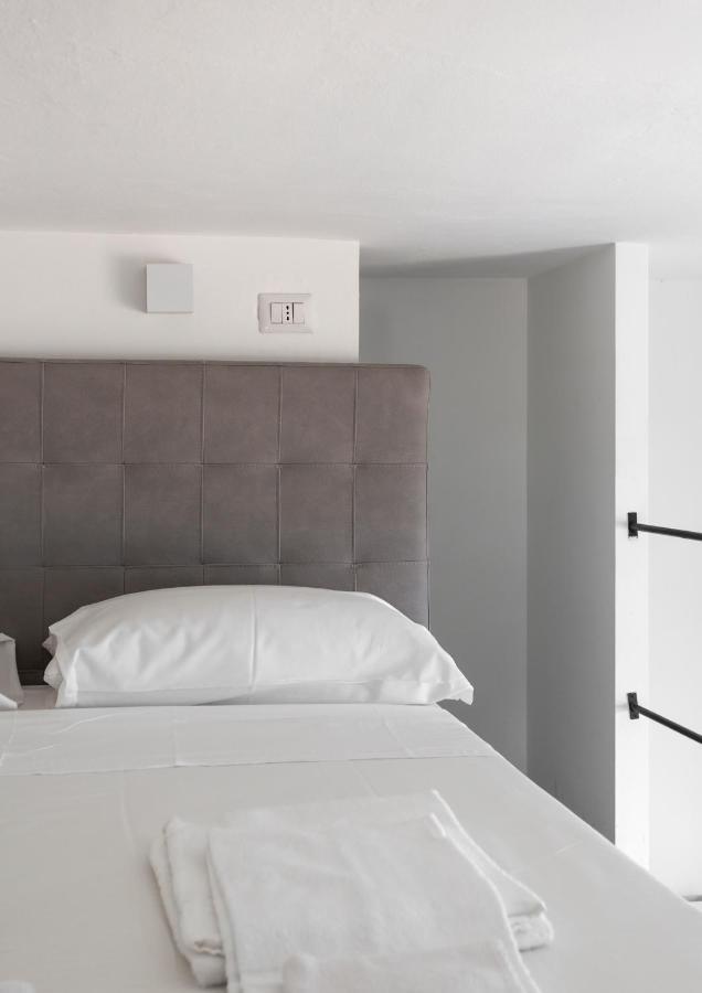 Lofty Loft - Chiese Apartment Milan Bagian luar foto