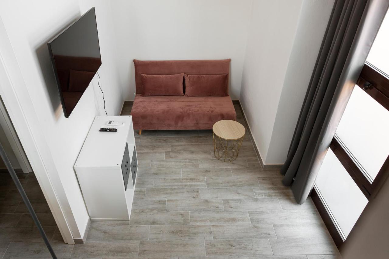 Lofty Loft - Chiese Apartment Milan Bagian luar foto